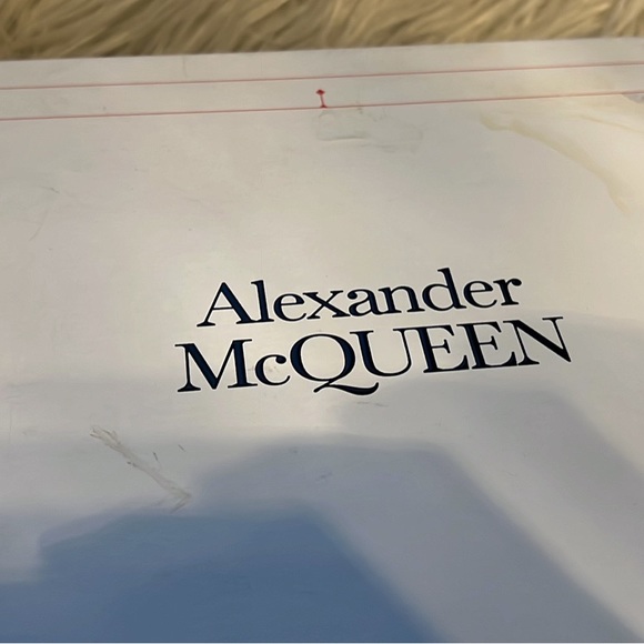 Alexander McQueen sneakers - Picture 2 of 5